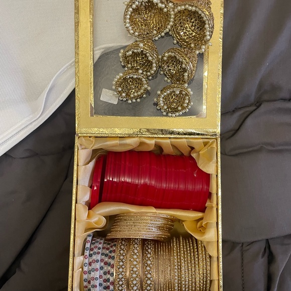 Indian jewelry bangles necklaces wedding sets - Picture 5 of 6